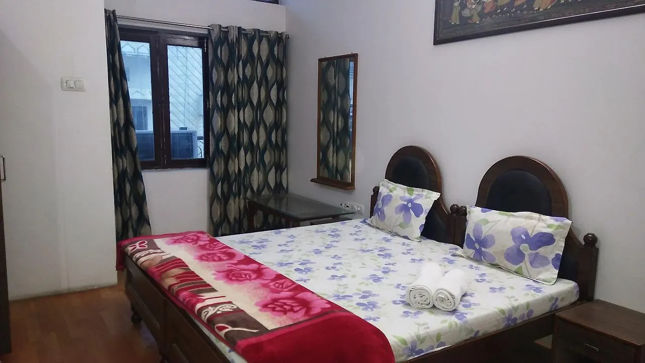 ורנאסי Ishan Paying Guest House 2*,  הודו
