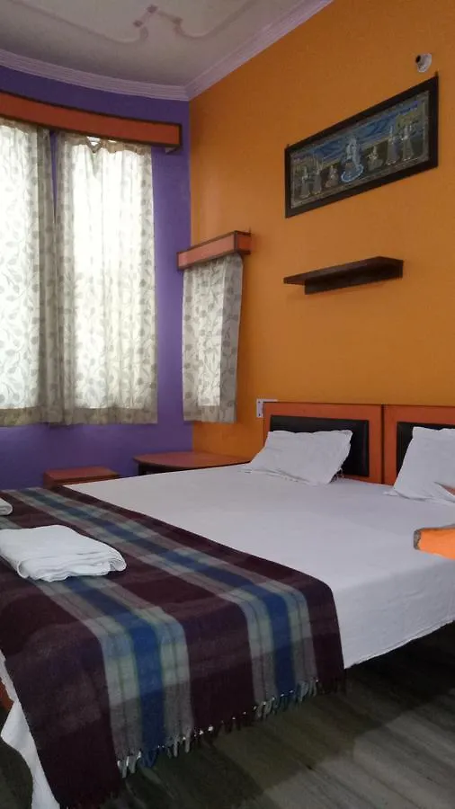ורנאסי Ishan Paying Guest House 2*,  הודו