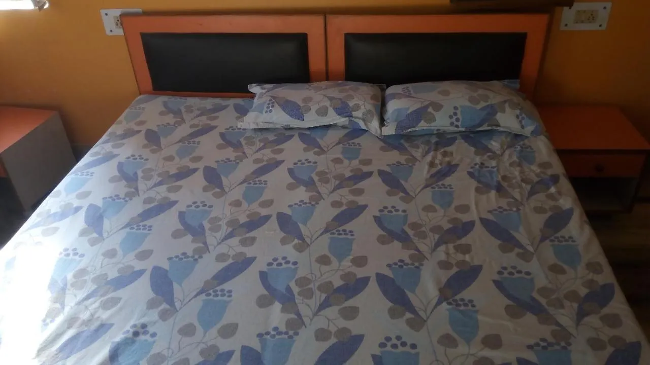 ורנאסי Ishan Paying Guest House 2*,